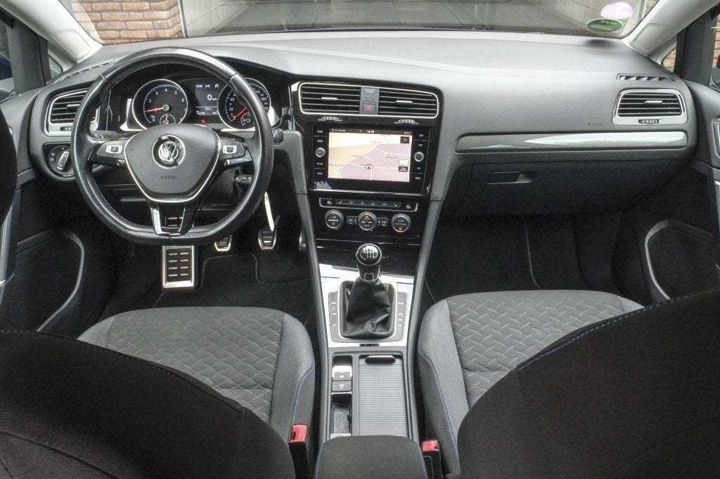 Volkswagen Golf Variant 1.0 TSI Join | Navigatie | Carplay |, Voorwielaandrijving, Gebruikt, Euro 6, 116 pk
