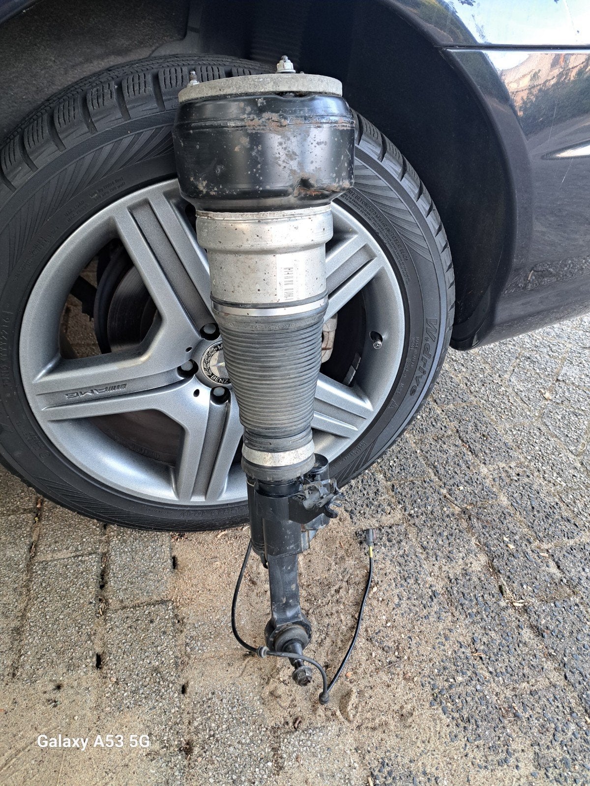 Mercedes W221 4Matic Schokdemper Linksvoor A2213201738 - re, Auto-onderdelen, Ophalen of Verzenden