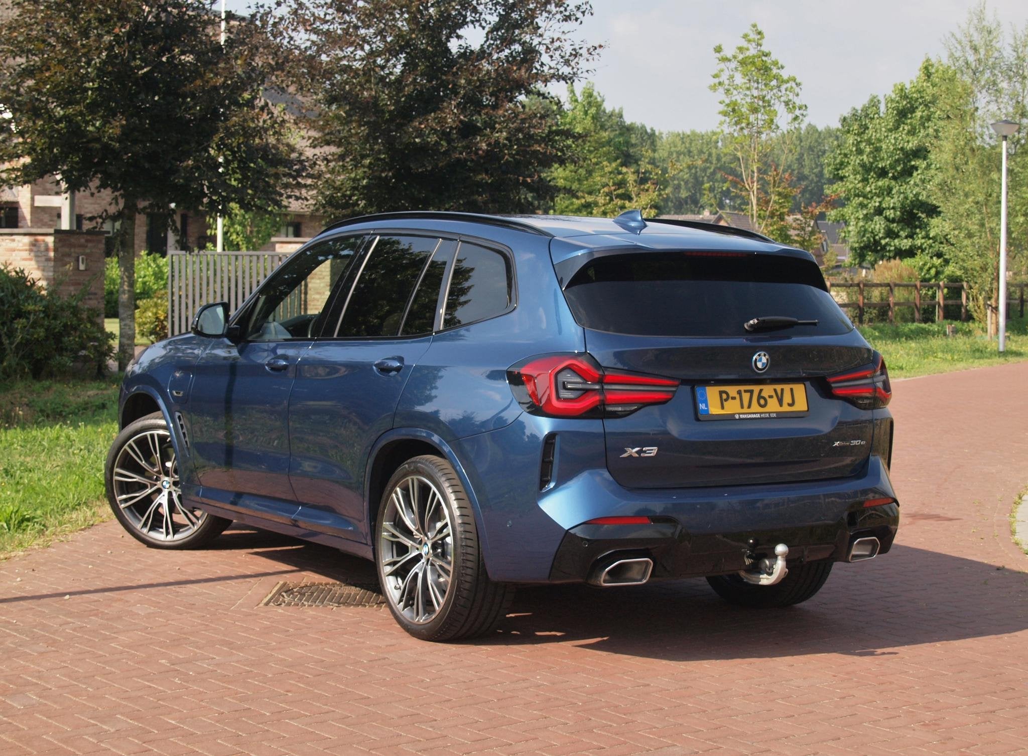 BMW X3 xDrive30e Business Edition Plus | Facelift Model | M-, Gebruikt, 2000 kg, Blauw, Bedrijf