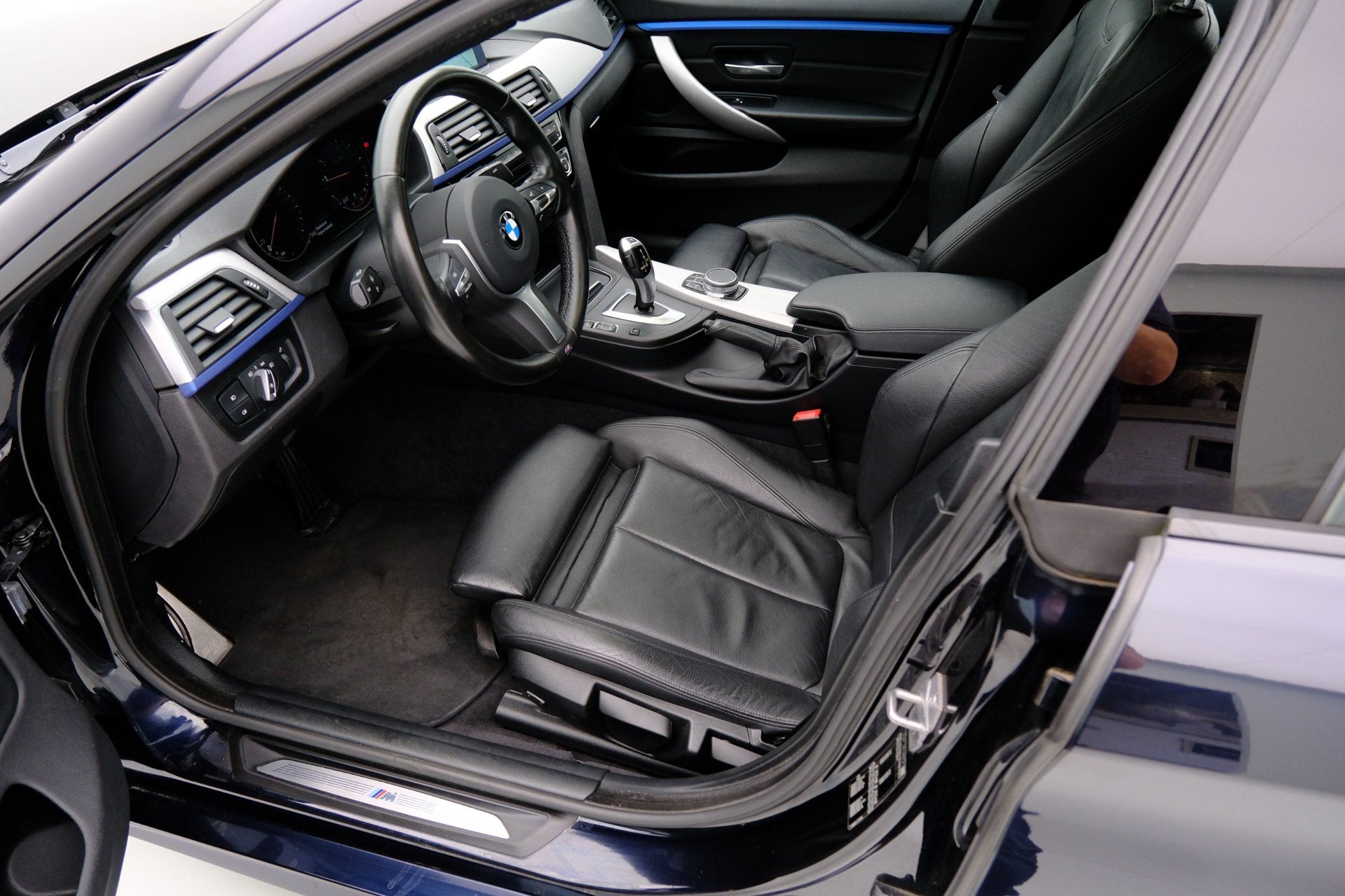 Foto 3 van BMW 4-serie Gran Coupé 418i M Sport Aut. Leder|Navi|Schuifd