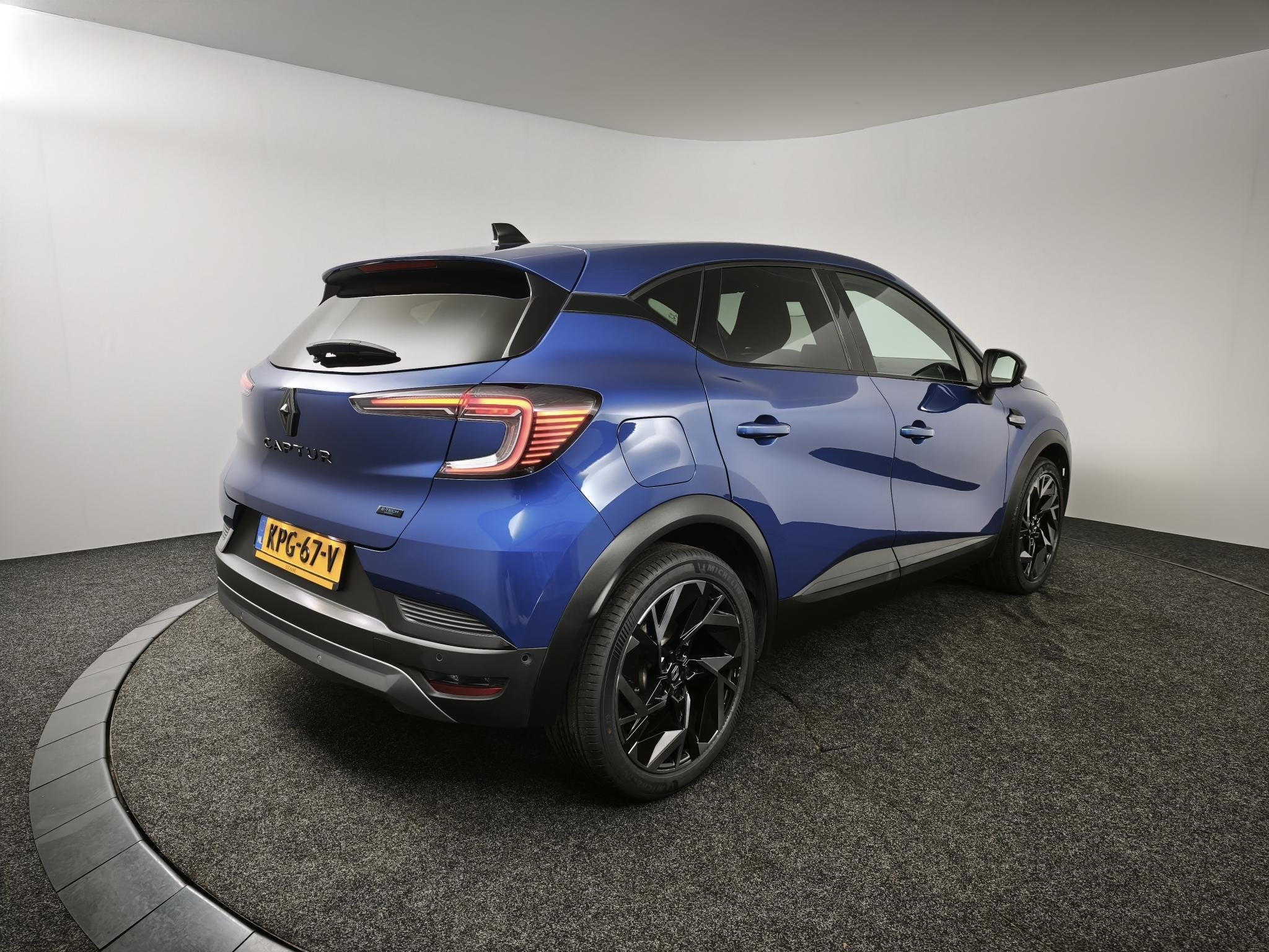Renault Captur 1.6 E-Tech full hybrid 145 esprit Alpine | Ad, Auto's, 1345 kg, Gebruikt, Met garantie (alle), Blauw