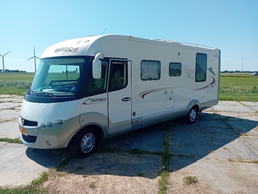 Rapido 9090DF Integraal Camper - Luxe en Comfortabel, Ringverwarming, Fiat, 6 tot 7 meter, Diesel