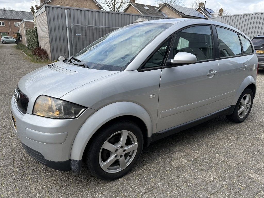 Audi A2 1.4 APK 10-26 2000 CLIMA ZUINIG! (bj 2000), Auto's, Oldtimers, Stof, 4 stoelen, Origineel Nederlands, Bedrijf
