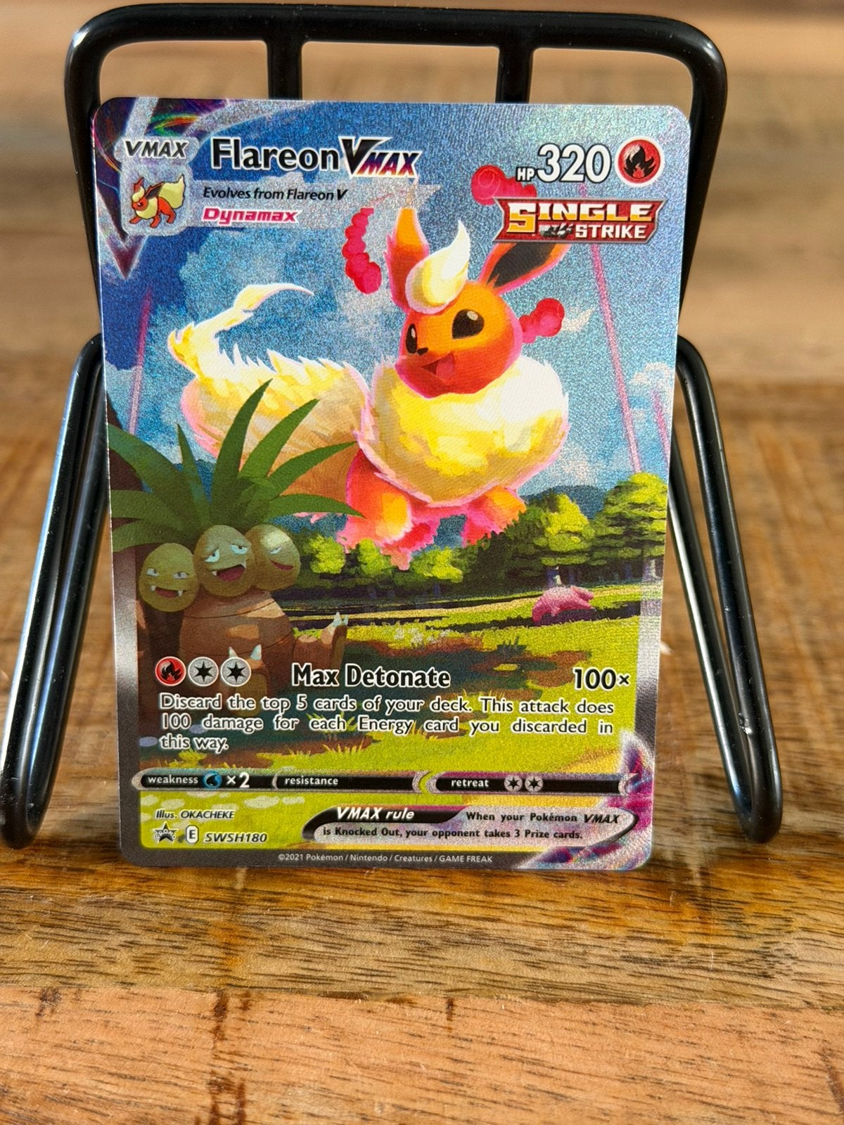 Flareon vmax swsh180, Hobby en Vrije tijd, Verzamelkaartspellen | Pokémon, Ophalen of Verzenden, Zo goed als nieuw