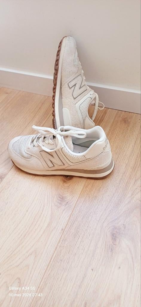 New Balance sneakers maat 39, beige suède, Kleding | Dames, Schoenen, New Balance, Ophalen of Verzenden