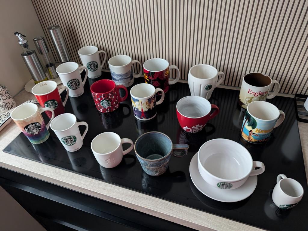 Starbucks mokken diversen, Huis en Inrichting, Keuken | Servies, Ophalen of Verzenden, Overige stijlen, Kop(pen) en/of Schotel(s)