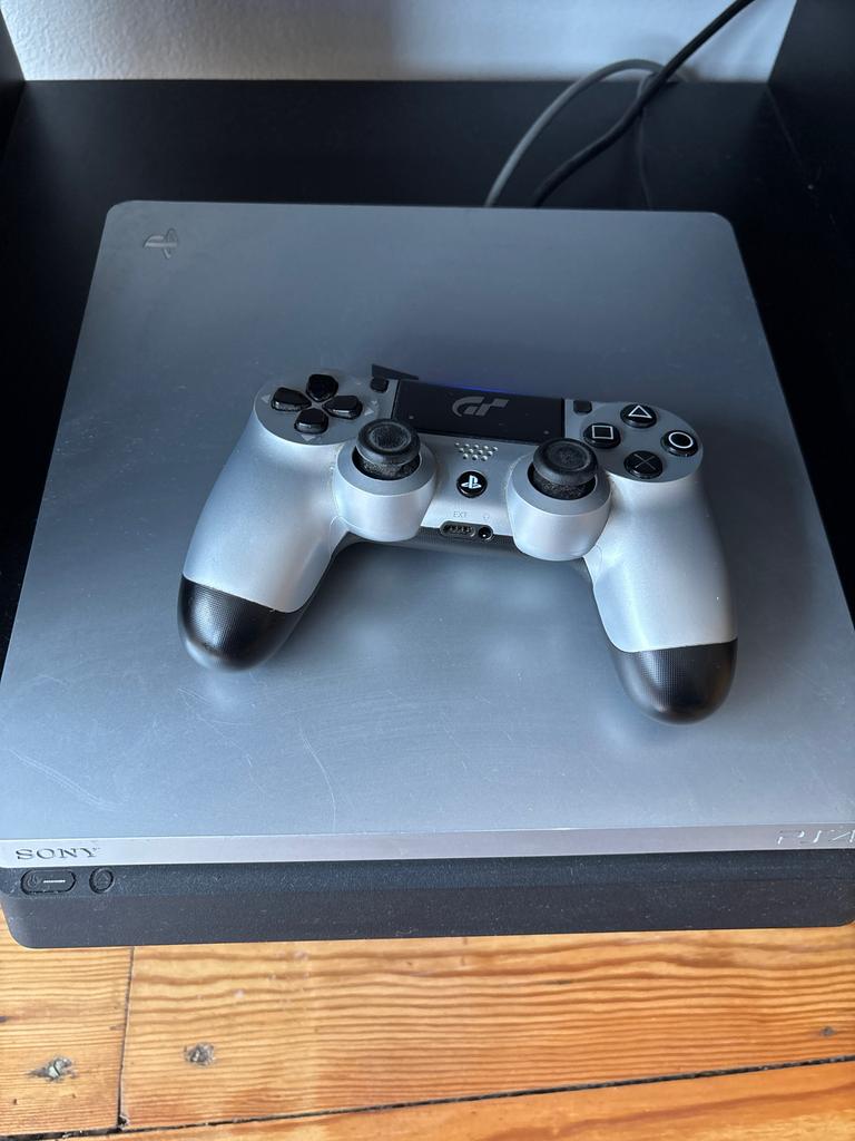 PS4 Slim 1TB Gran Turismo Sport + Originele Controller +game, Ophalen, Gebruikt, 1 TB, Met 1 controller