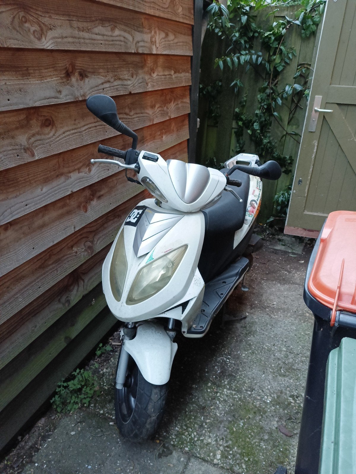 Scooter opknapper. Beeline Veloci, Ophalen, Gebruikt, Benzine, Overige modellen