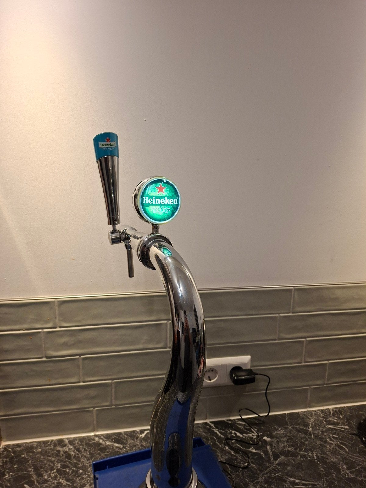 tapzuil biertap bierkraan bierzuil heineken met verlichting, Witgoed en Apparatuur, Ophalen of Verzenden, Overige merken