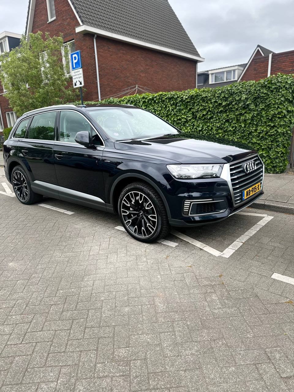 Audi Q7 3.0 TDI 374pk E-tron Quattro Tiptronic 2016 Blauw, Auto's, Automaat, 258 pk, Blauw, Bedrijf