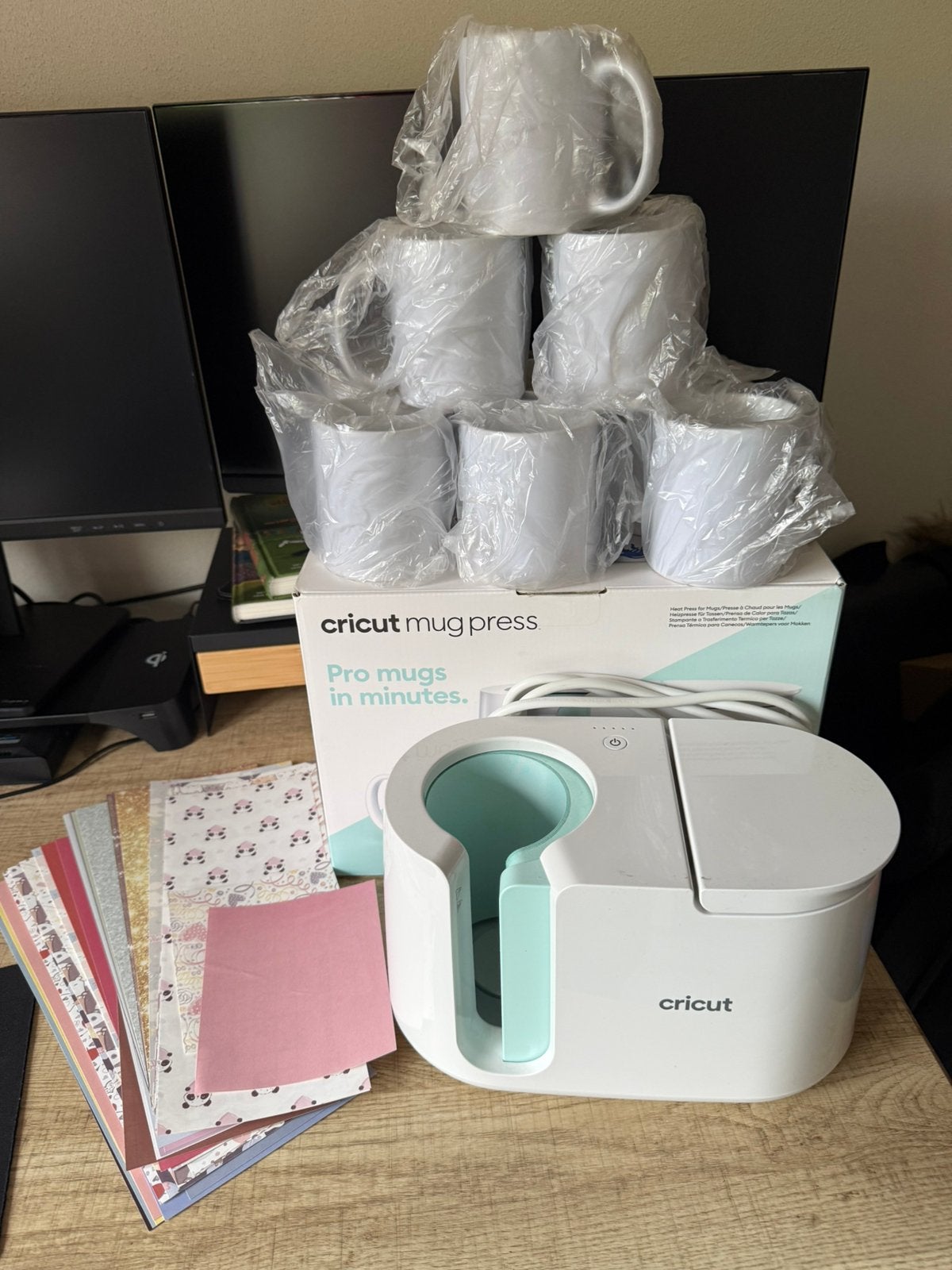Cricut mug press incl mokken en stroken infusible ink, Hobby en Vrije tijd, Knutselen, Zo goed als nieuw, Machine, Elektrisch
