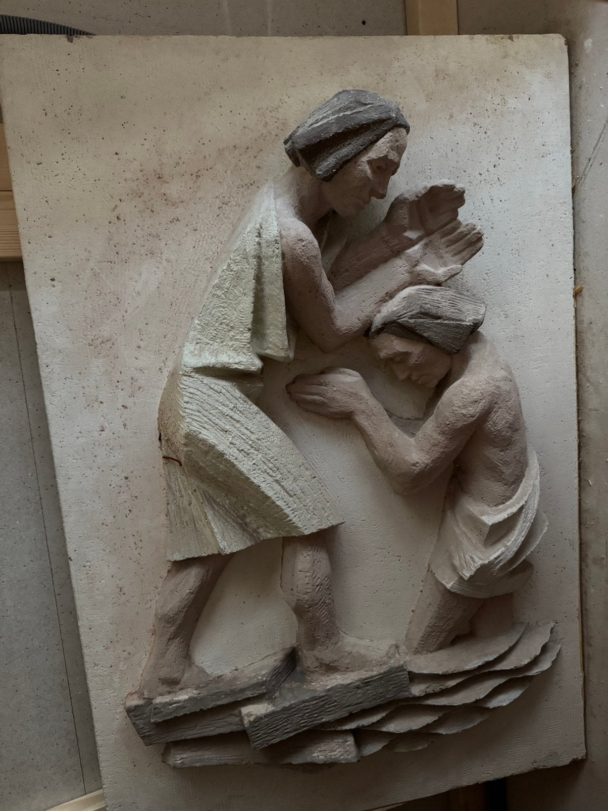 Beeld van Johannes de Doper, Ophalen, Wandsculptuur, 90 cm, Meerkleurig