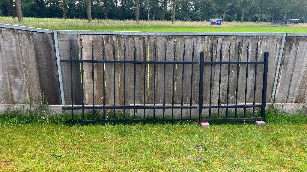 Sierhekwerk, Tuin en Terras, Ophalen, Met poort, Gebruikt, Sierhekwerk