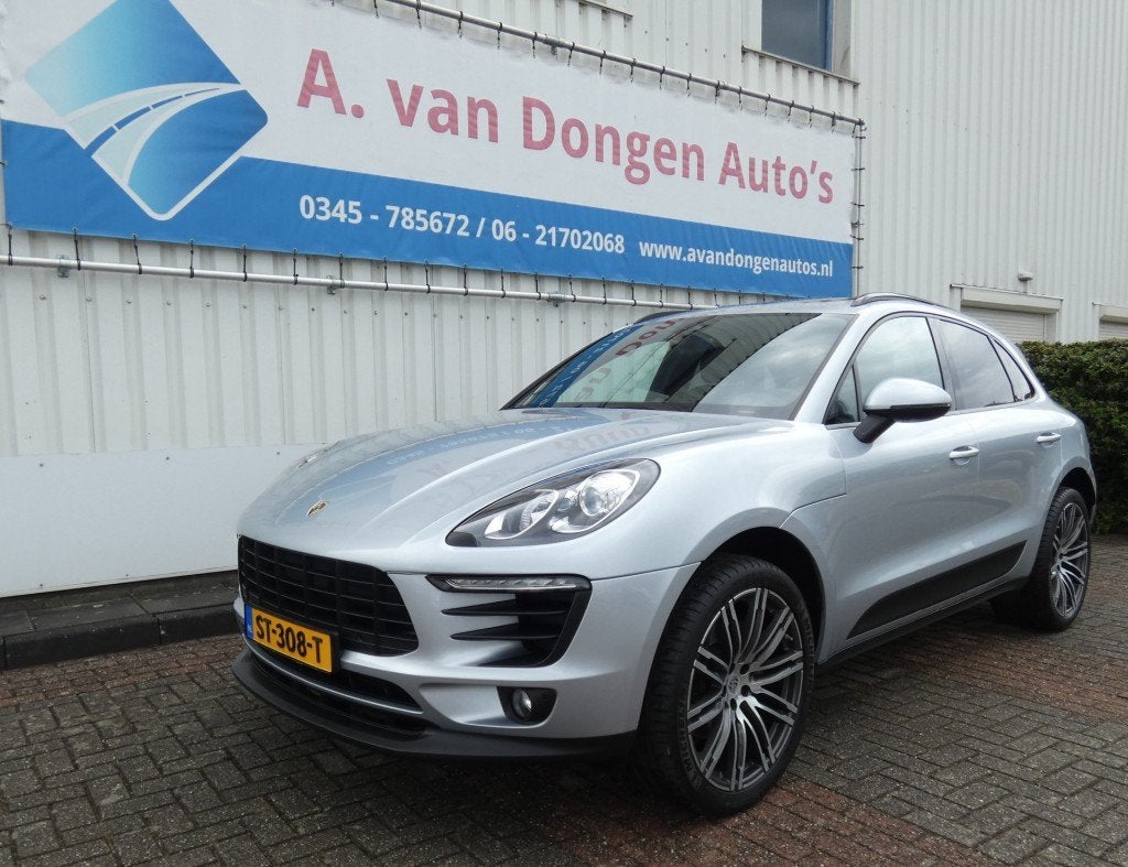 Porsche MACAN 2.0,DealerOH,Pano,Chrono,Bose,Luchtvering, Automaat, Gebruikt, Euro 6, 4 cilinders