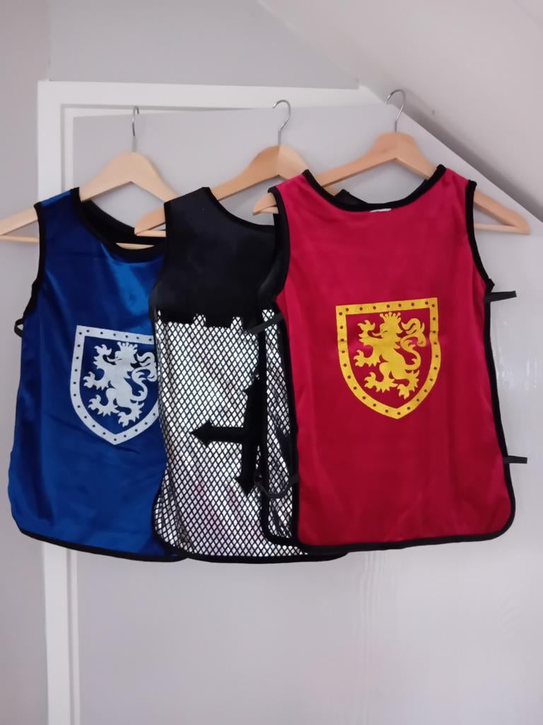 Ridder Harnas Veloursstof - Rood & Blauw (5-7 jaar), Kinderen en Baby's, Carnavalskleding en Verkleedspullen, Ophalen of Verzenden