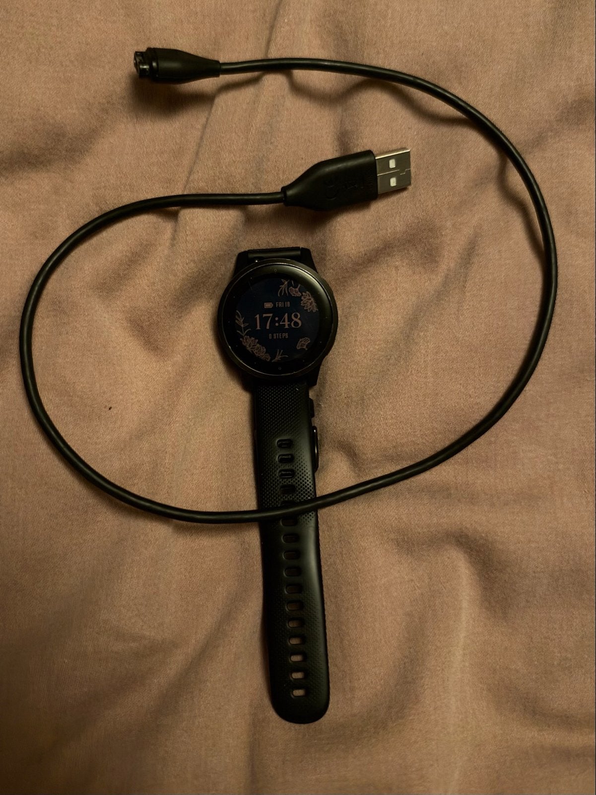 Garmin vívoactive 4s met Spotify en oplader, Gebruikt, Hartslag, Zwart, Ophalen of Verzenden