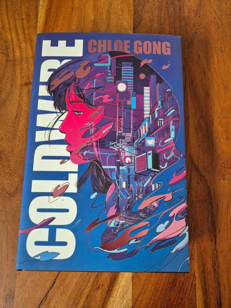 Coldwire - Chloe Gong (Fairyloot Exclusive Edition), Ophalen of Verzenden, Zo goed als nieuw, Chloe Gong, Europa overig