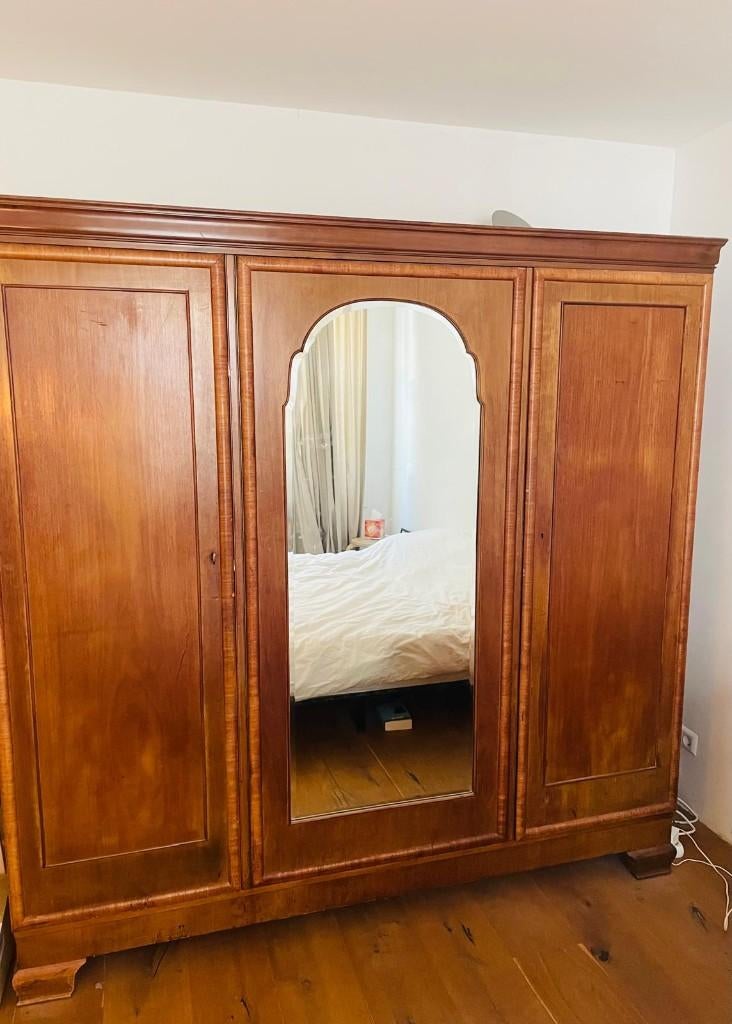 Oak wood Armoire / Wardrobe with Mirror, Mid century, 150 tot 200 cm, Eikenhout, Zo goed als nieuw