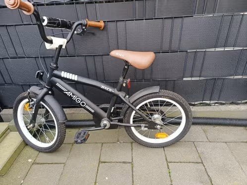 Amigo BMX kinderfiets 16 inch - Zwart met bruin zadel, Fietsen en Brommers, Fietsen | Jongens, Ophalen, Terugtraprem, Gebruikt