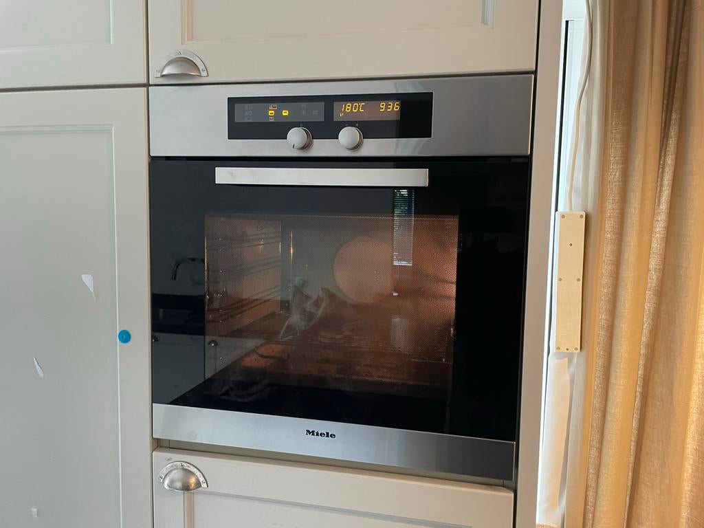 Miele Inbouw Oven - 60x60 - perfect werkend!, Ophalen, Gebruikt, Oven, Hete lucht