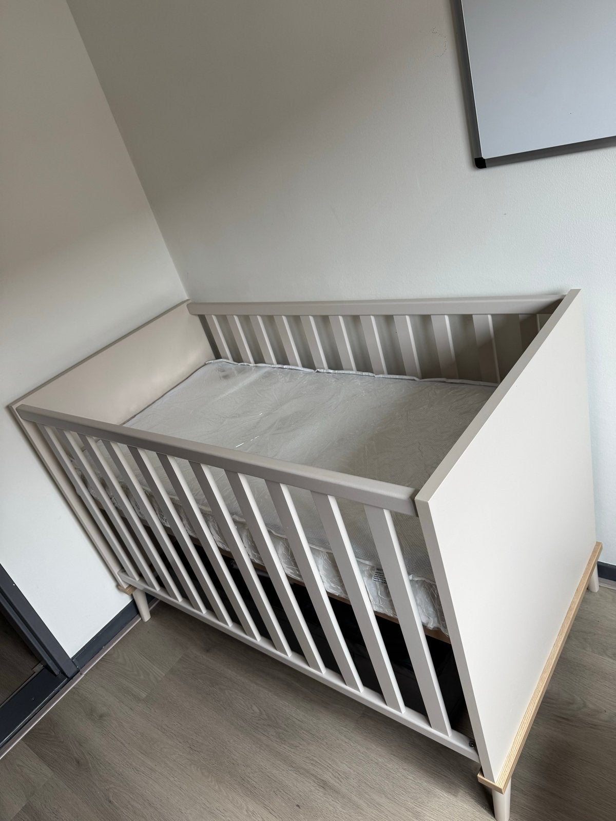 Ladikant Hazel 60x120cm Inclusief Matras!, Ophalen, Nieuw, Ledikant