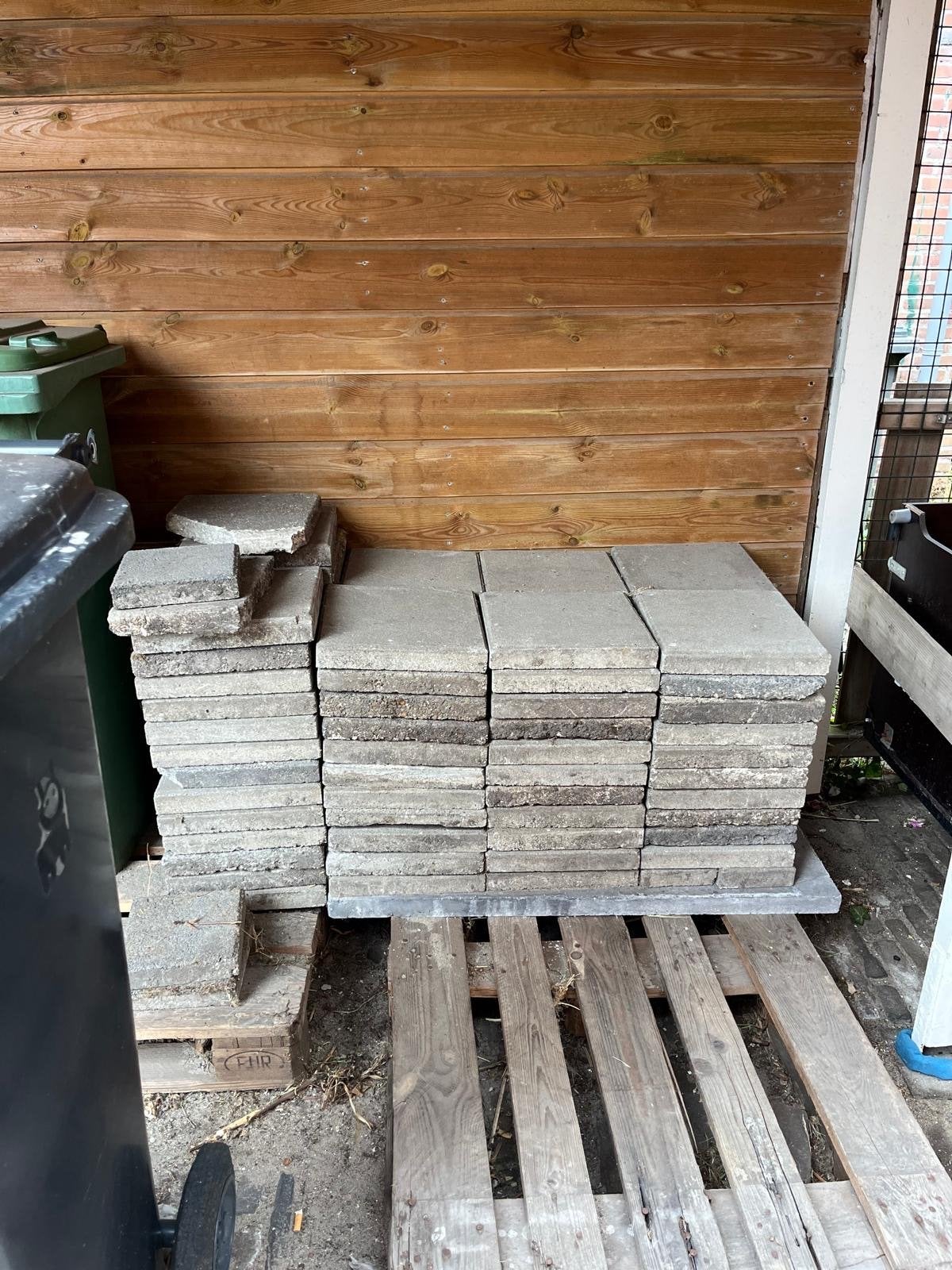 Gebruikte terrastegels - Ideaal voor tuin of pad, Tuin en Terras, Tegels en Klinkers, Ophalen, Gebruikt, 5 tot 10 m², Beton