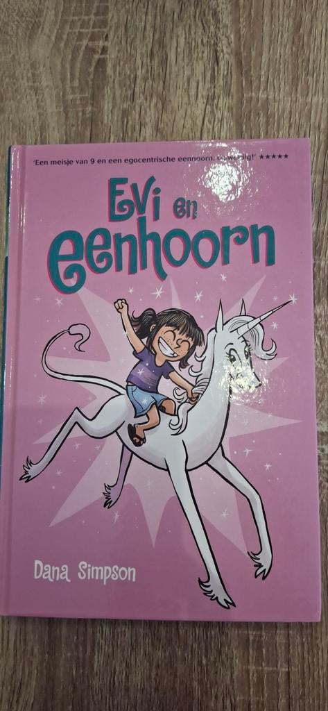 Dana Simpson - Evi en eenhoorn, Eén stripboek, Dana Simpson, Nieuw, Ophalen of Verzenden