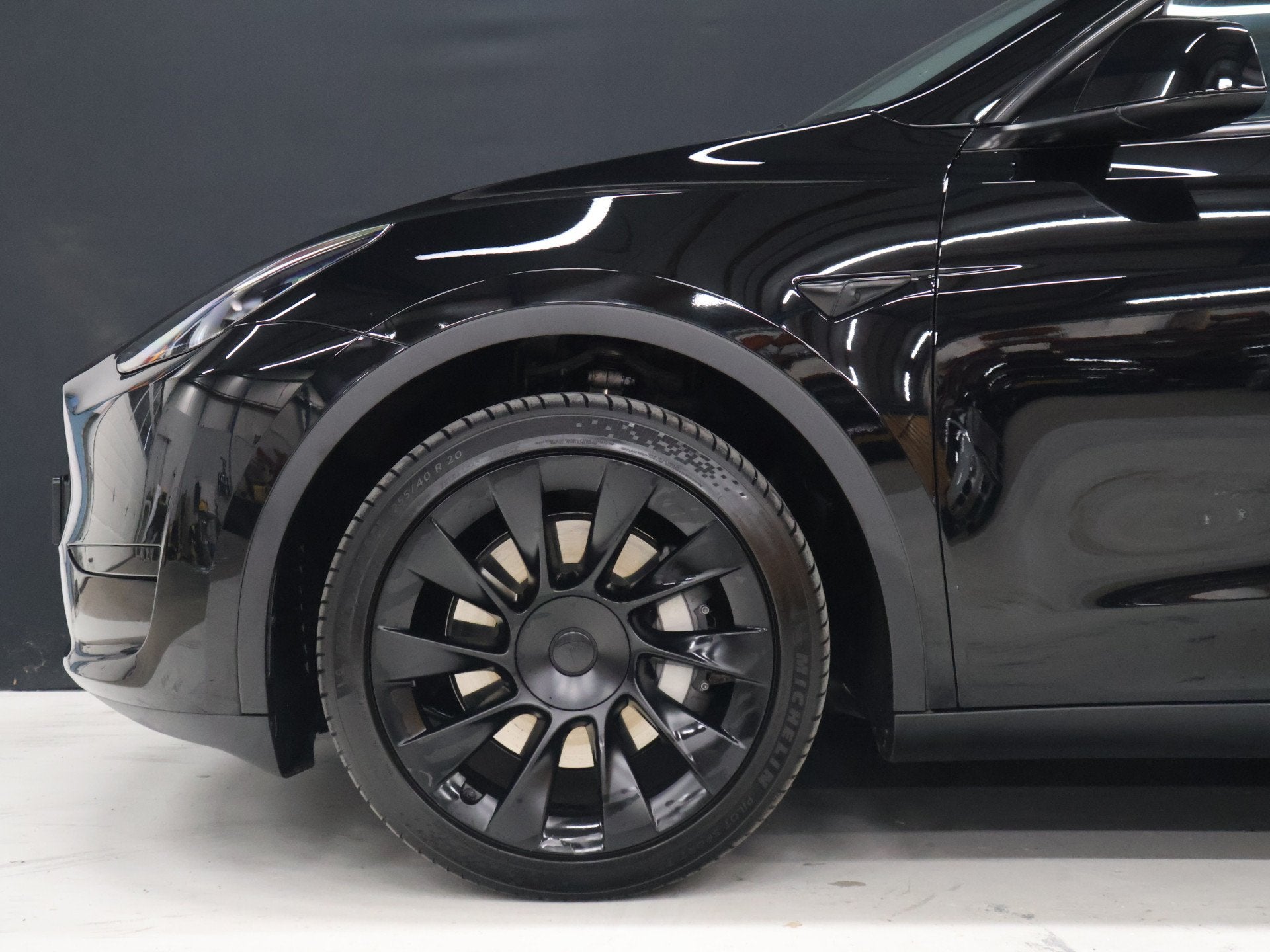 Tesla Model Y RWD 58 kWh [SOH 91,3%, PANORAMADAK, ELEKTRISCH, Automaat, Achterwielaandrijving, Zwart, 327 min