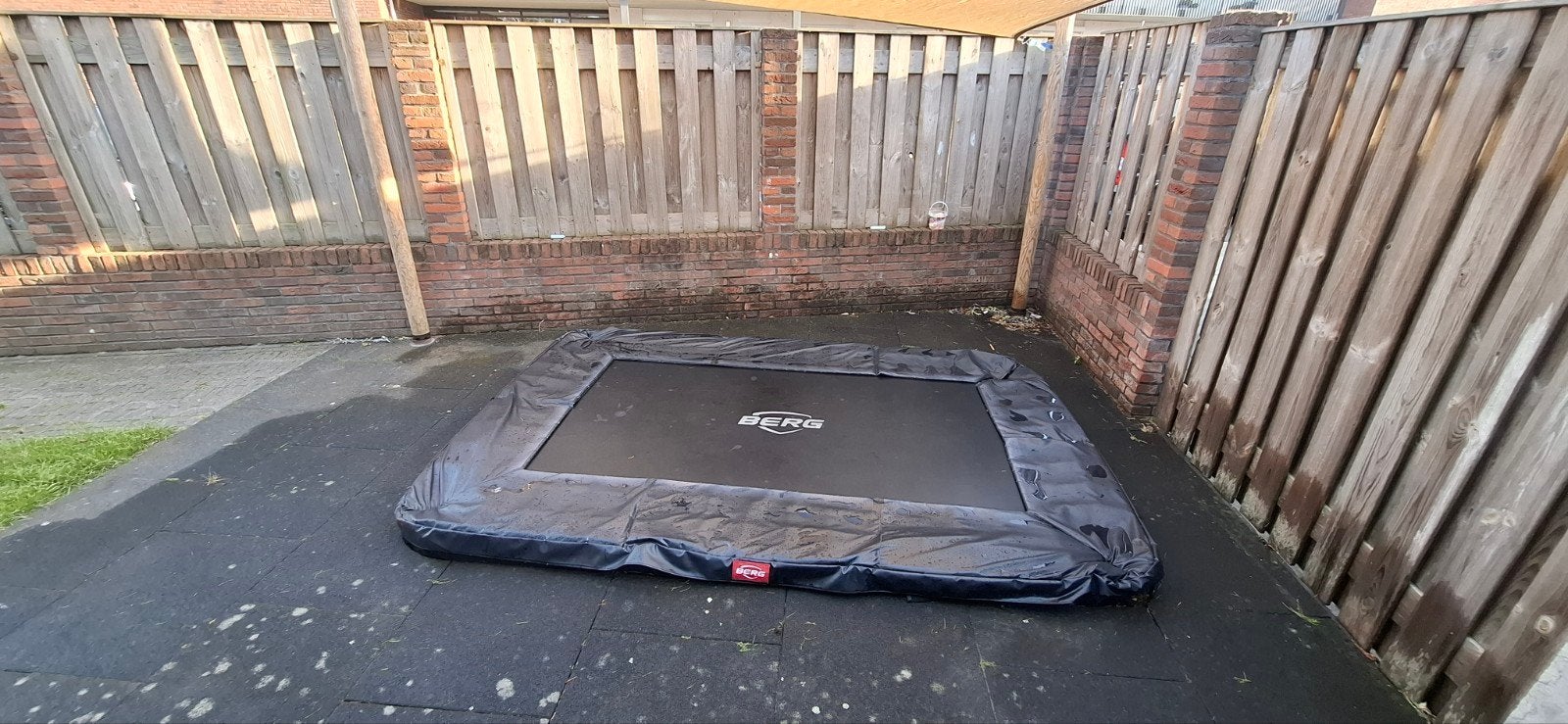 BERG InGround Trampoline 180x220 met nieuwe beschermrand, Ophalen, Gebruikt
