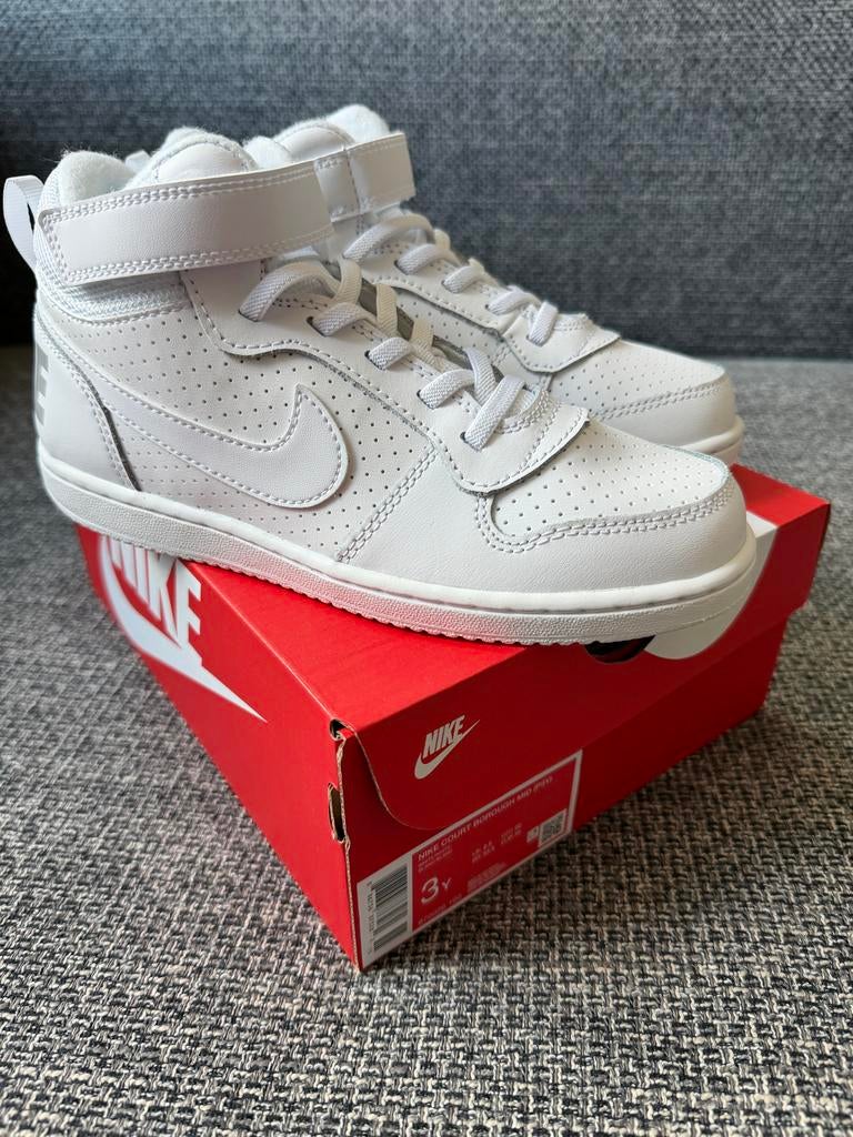 Nike Court Borough Mid (PSV) - Maat 35 - Nieuw in doos, Nieuw, Ophalen of Verzenden, Jongen of Meisje, Sportschoenen