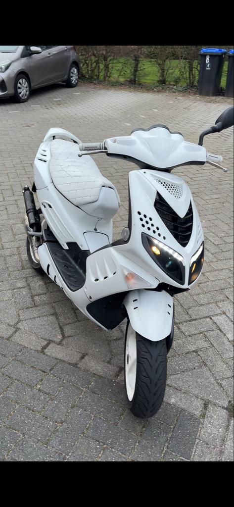 Peugeot Speedfight 2 - 70cc, Fietsen en Brommers, Brommeronderdelen | Scooters, Ophalen, Gebruikt, Cilinder, Peugeot