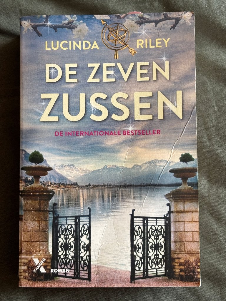 Roman: De zeven zussen (1e deel) van Lucinda Riley, Boeken, Ophalen of Verzenden, Gelezen, Lucinda Riley, Europa overig