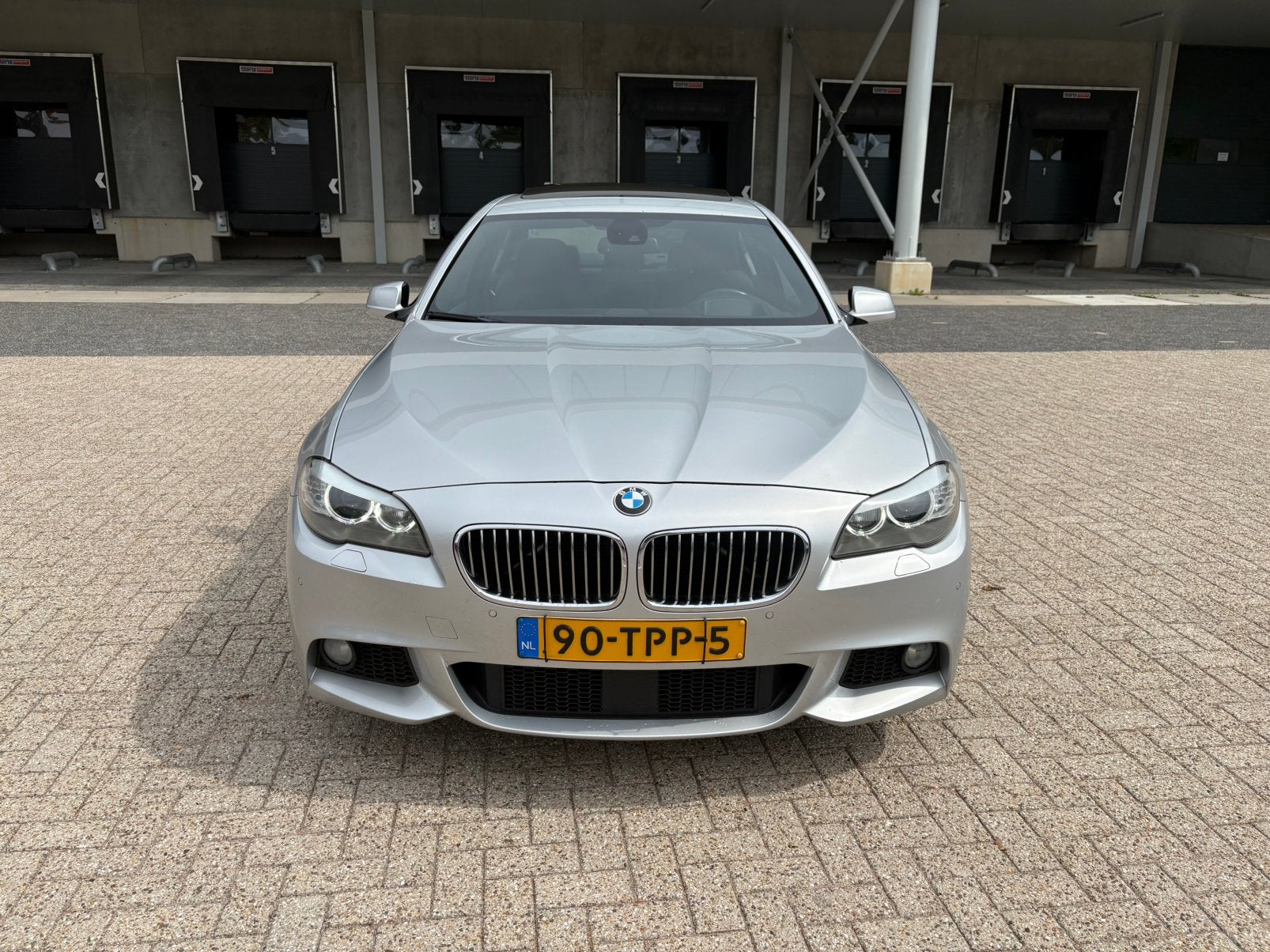 BMW 5-Serie 3.0 I 528 AUT 2011 Grijs Full Option. Weinig KM, Euro 5, Achterwielaandrijving, Zwart, 2996 cc