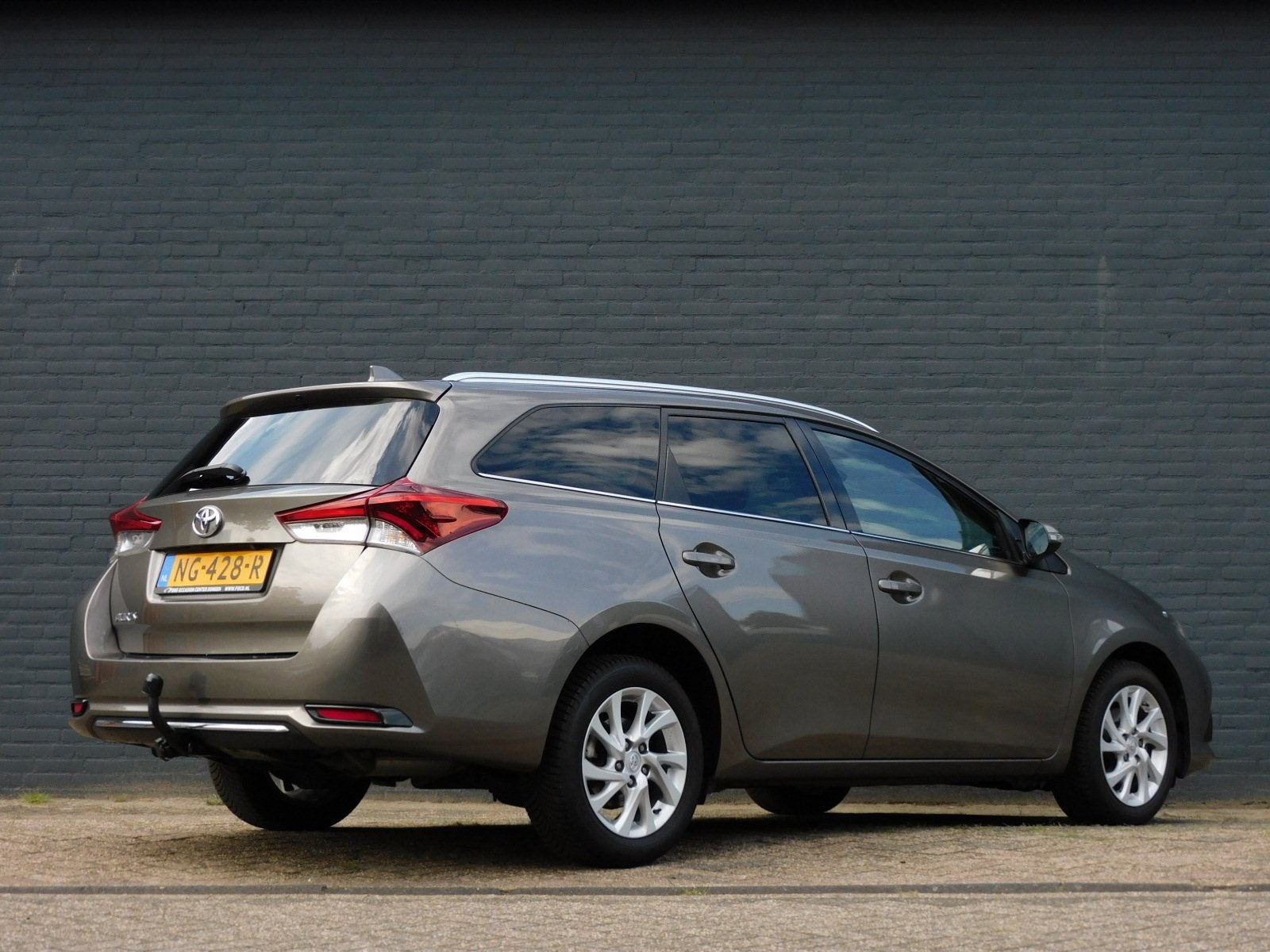 Toyota Auris Touring Sports 1.2T Dynamic 2e EIGENAAR! CAMERA, Auto's, Gebruikt, 4 cilinders, Origineel Nederlands, Auris