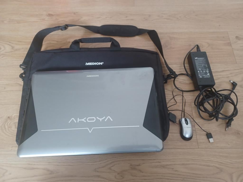 Medion Akoya P7614 laptop met foutmelding, Computers en Software, Windows Laptops, Ophalen of Verzenden, 2 tot 3 Ghz