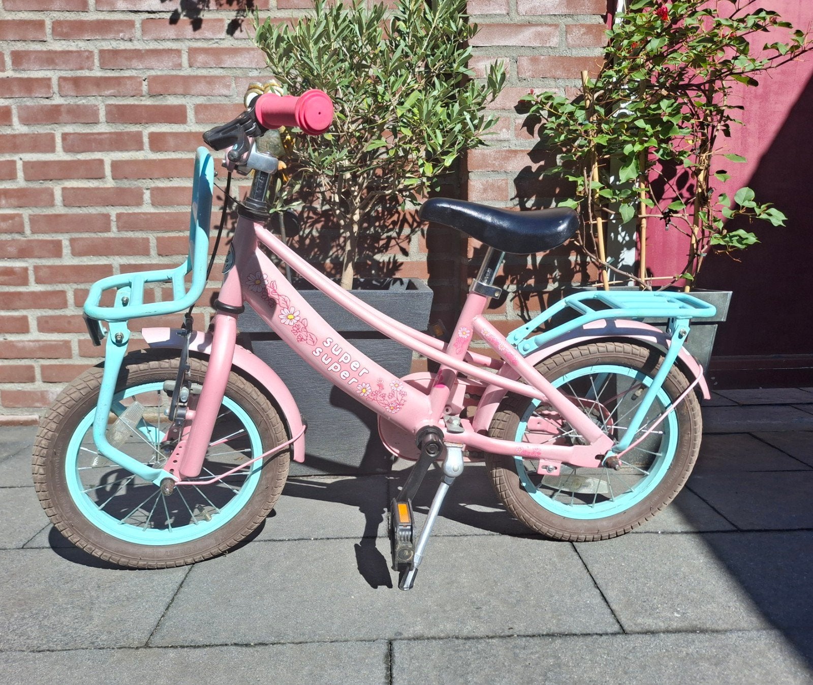 SuperSuper Lola kinderfiets 14 inch - Roze/Blauw, Ophalen, Terugtraprem, Gebruikt, Minder dan 16 inch