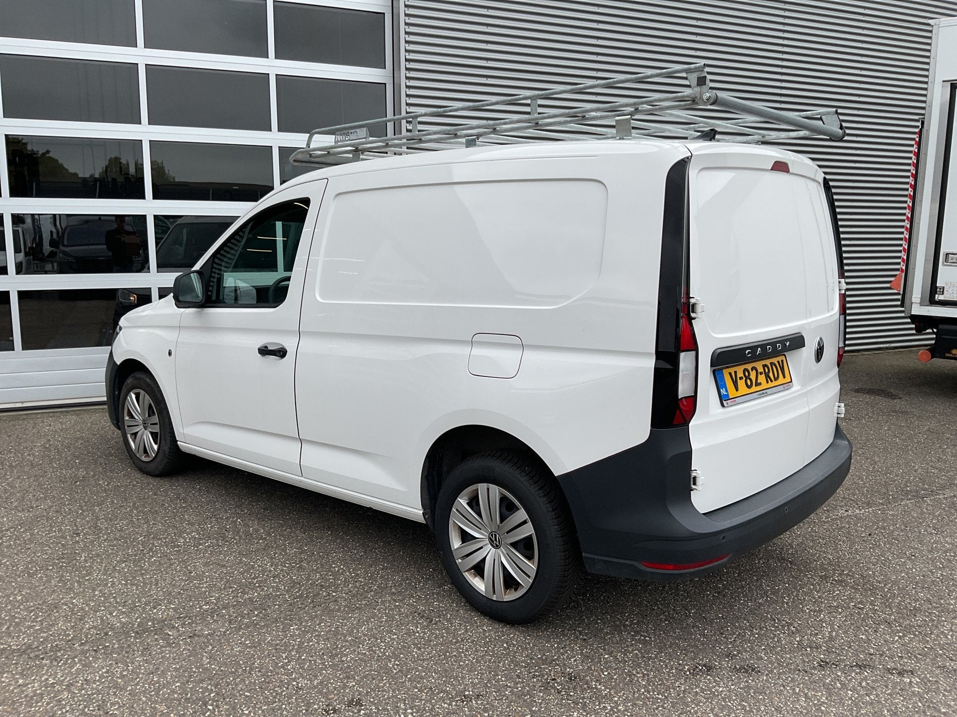 Volkswagen Caddy Cargo 2.0 TDI 100 pk Carplay/ Imperiaal/ Cr, Voorwielaandrijving, Gebruikt, 4 cilinders, Volkswagen