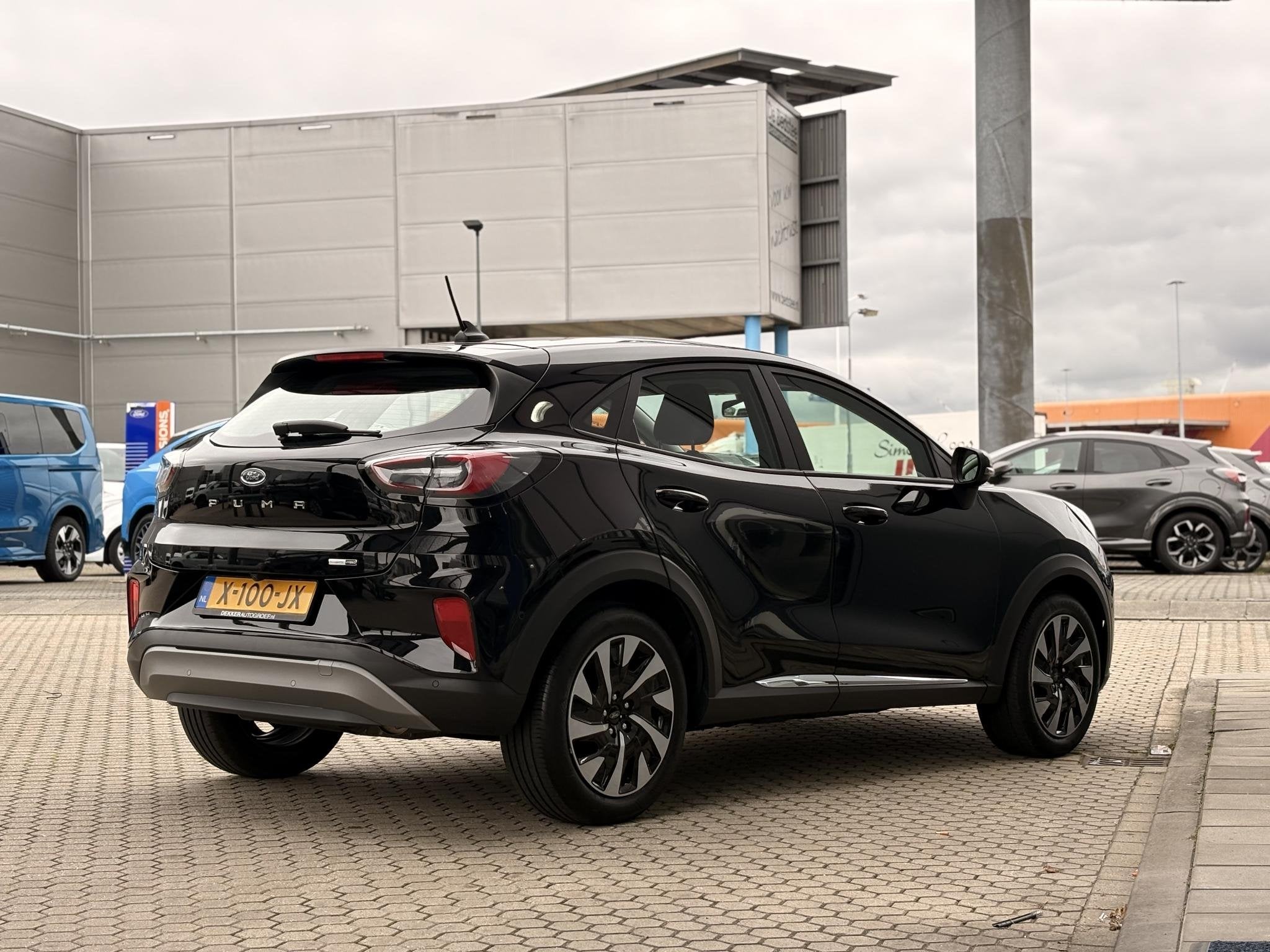 Ford Puma 1.0 EcoBoost Hybrid Titanium I WINTER PACK I ACHTE, Auto's, Voorwielaandrijving, Euro 6, Zwart, Origineel Nederlands