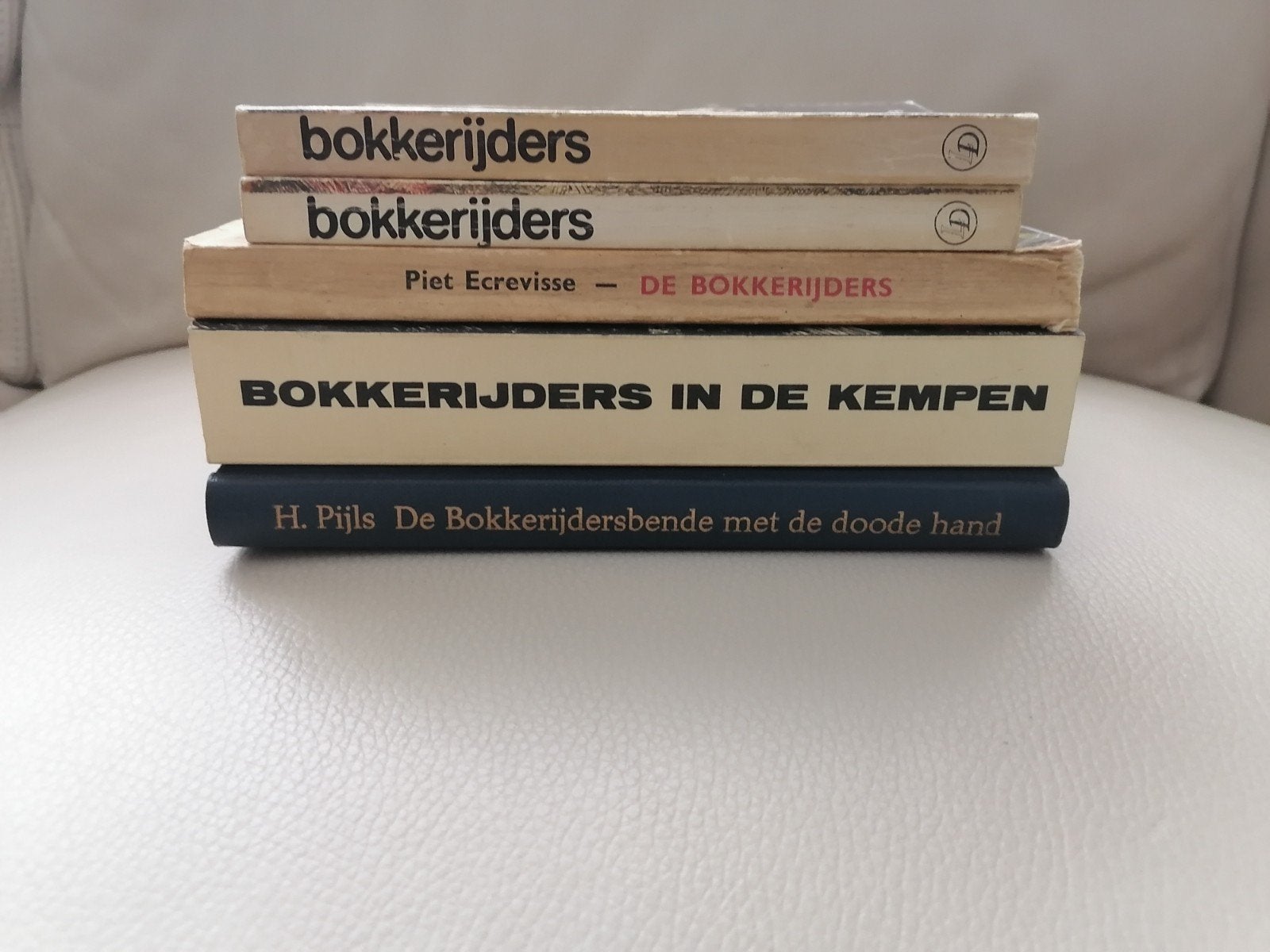 Boeken over de Bokkenrijders - Diverse uitgaven, Ophalen of Verzenden, Gelezen, H. Pijls, Piet Ecrevisse, G. Ramaekers, Ing en Theo Pasing