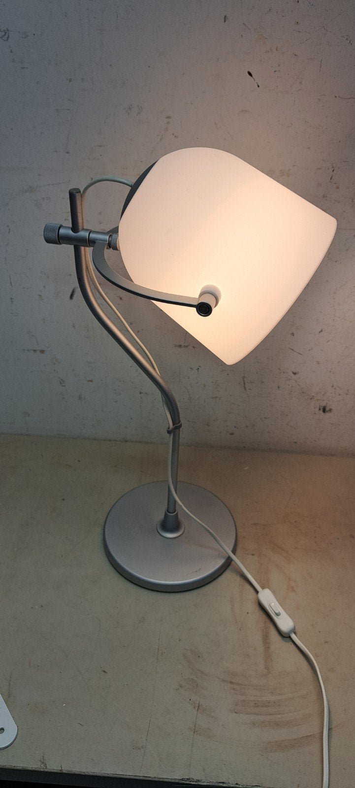 ikea verstelbare tafellamp, Gebruikt, Ophalen of Verzenden, Grijs, IKEA