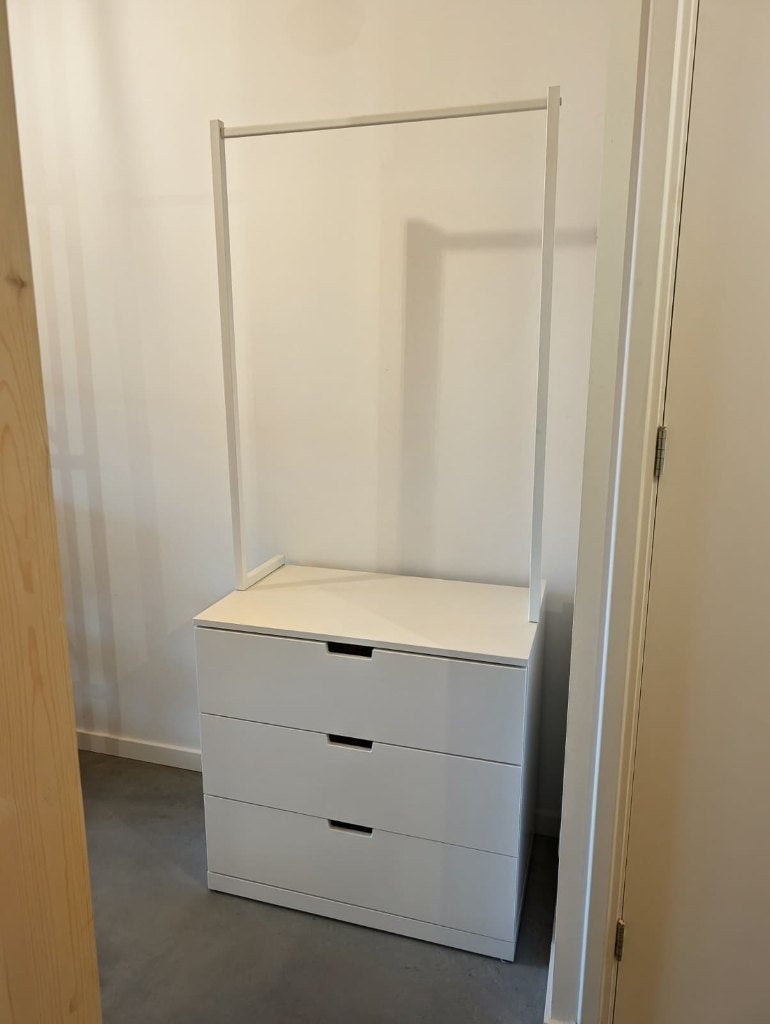 IKEA NORDLI ladekast met 3 lades en kledingroede – Wit, Ophalen, 50 tot 100 cm, Zo goed als nieuw, 3 of 4 laden