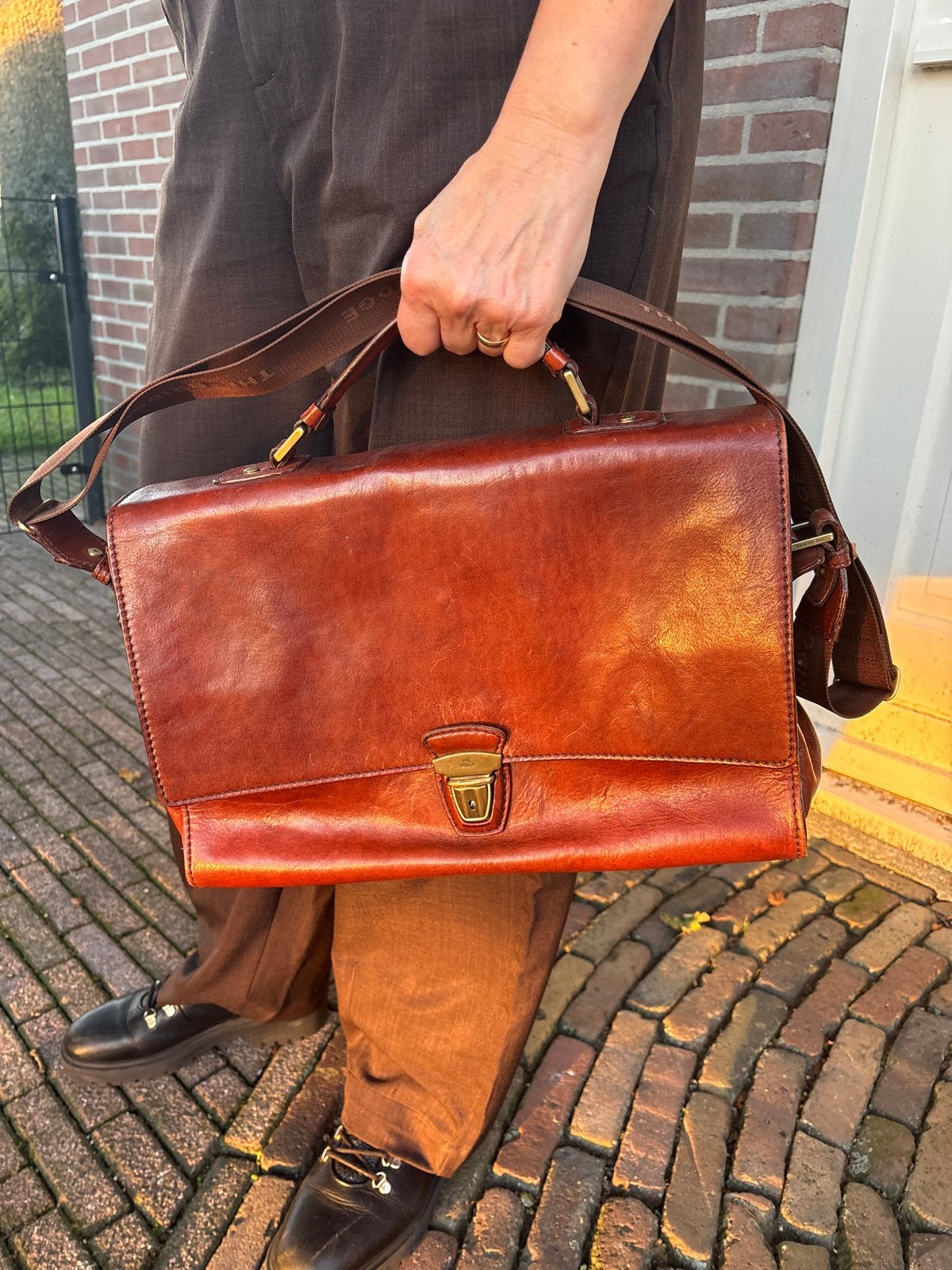 Leren schoudertas The Bridge - Cognac, Ophalen of Verzenden, Gebruikt, Bruin, Schoudertasje