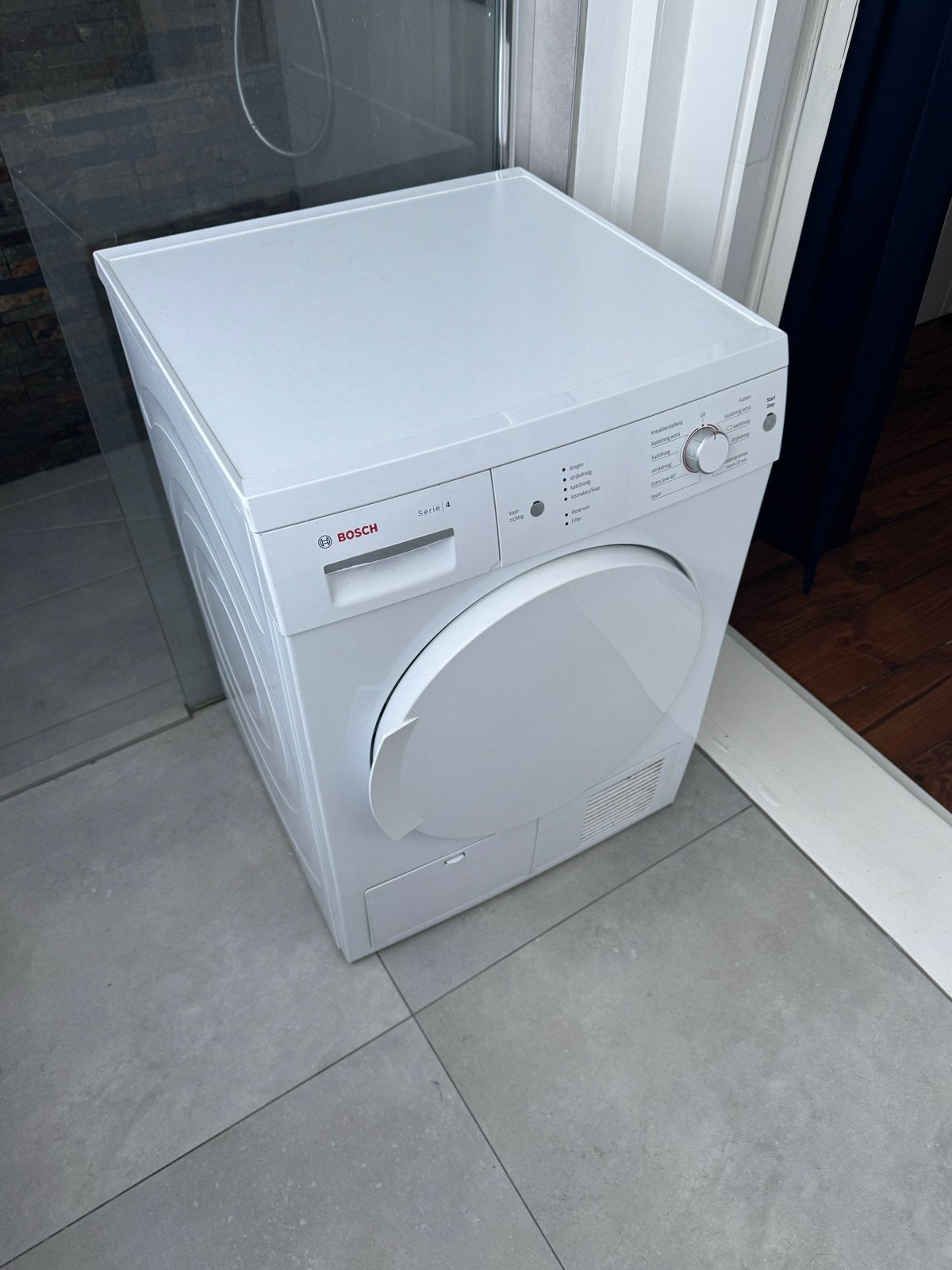 Bosch Serie 4 Condensdroger WTE84105NL/46, Ophalen, 6 tot 8 kg, Gebruikt, Voorlader