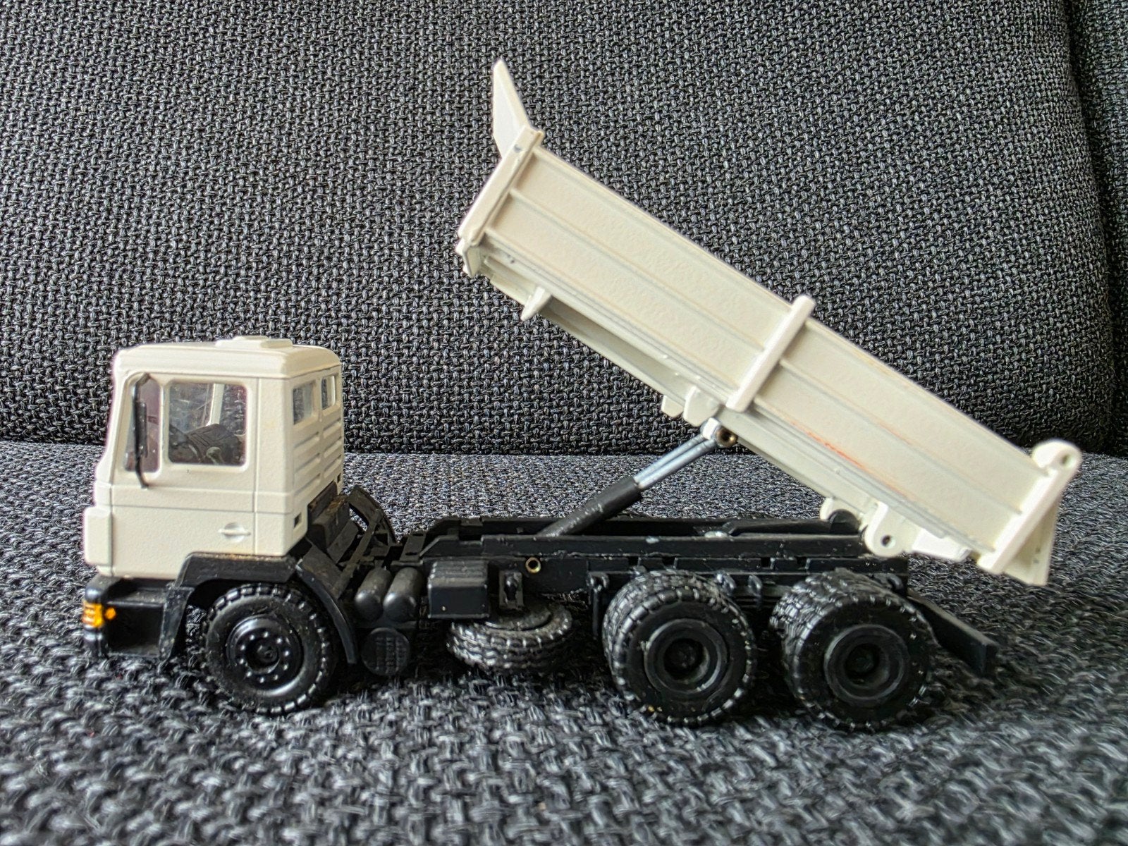 MAN kiepwagen Conrad, Hobby en Vrije tijd, Ophalen of Verzenden, Zo goed als nieuw, Bus of Vrachtwagen, Conrad