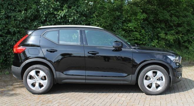 Volvo Xc40 B4 197pk Geartronic Mild Hybrid Momentum Pro, Stof, Euro 6, 4 cilinders, 1969 cc
