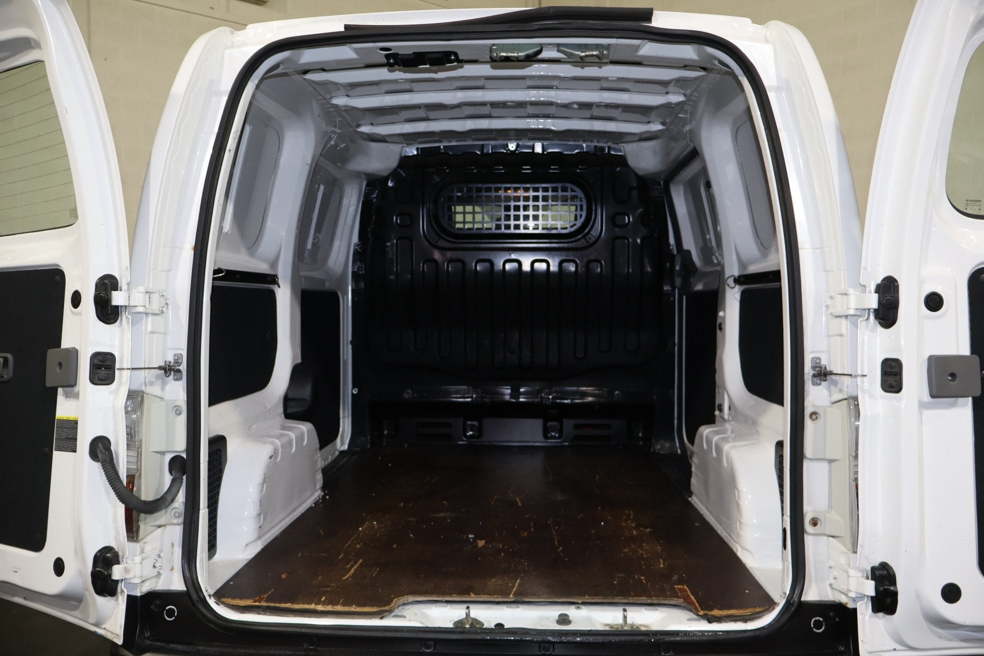 Nissan E-NV200 Business (bj 2017), Gebruikt, Wit, Origineel Nederlands, Te koop