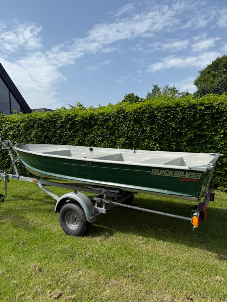 Quicksilver 355 SL met trailer, Watersport en Boten, Vis- en Consoleboten, Ophalen, Zo goed als nieuw, Quicksilver