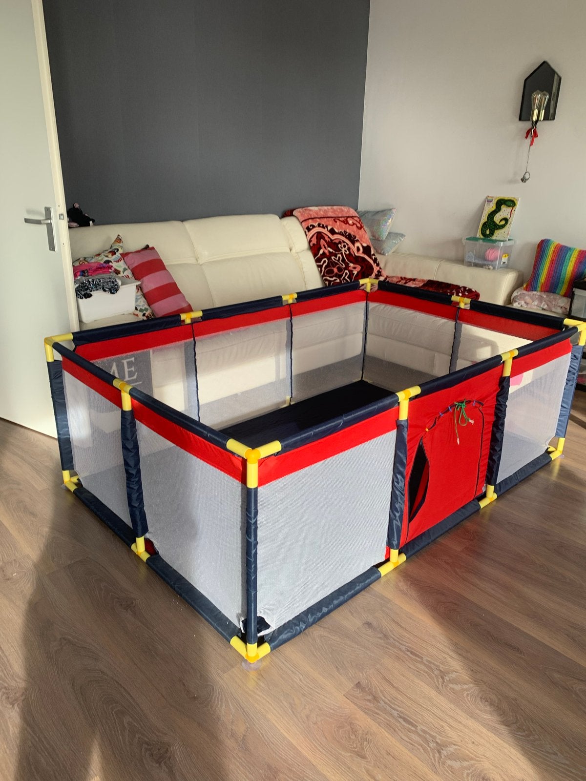 Ruime Box voor ballenbak of voor kittens., Ophalen of Verzenden, Gebruikt, Rechthoekig