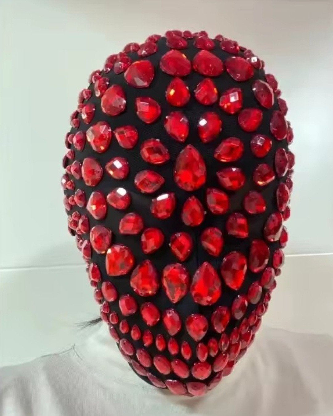 Prachtig Masker met Rode Diamanten, Verzenden, Nieuw