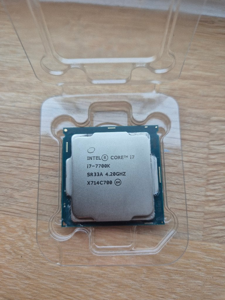 Intel Core i7-7700K,  LGA1151 quad-core @ 4,2-4,5 GHz, Computers en Software, LGA 1151, Gebruikt, 4-core, Ophalen of Verzenden